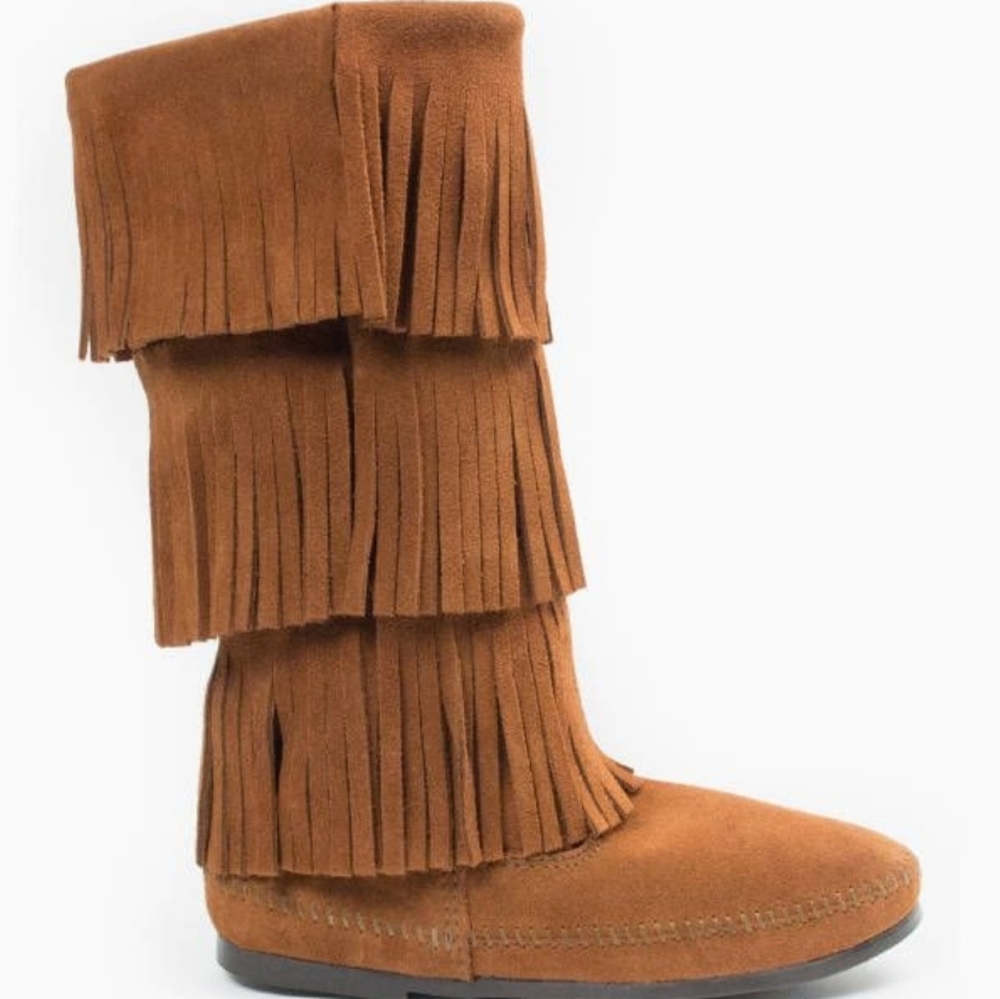 MOVING SALE Minnetonka 3-Layer Fringe boots!